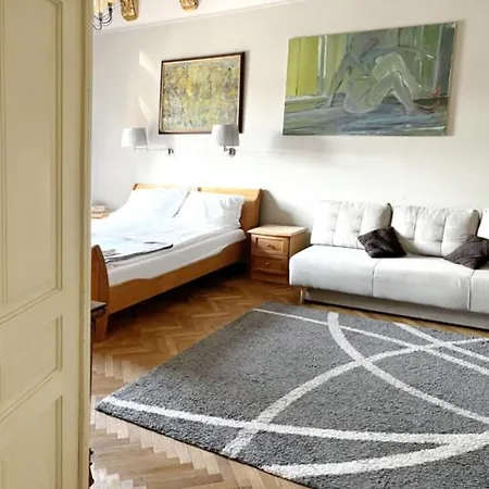 Pod Sloncem - Rynek Glowny *