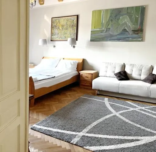 Pod Sloncem - Rynek Glowny *