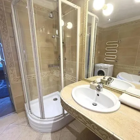 Pod Sloncem - Rynek Glowny 아파트 *